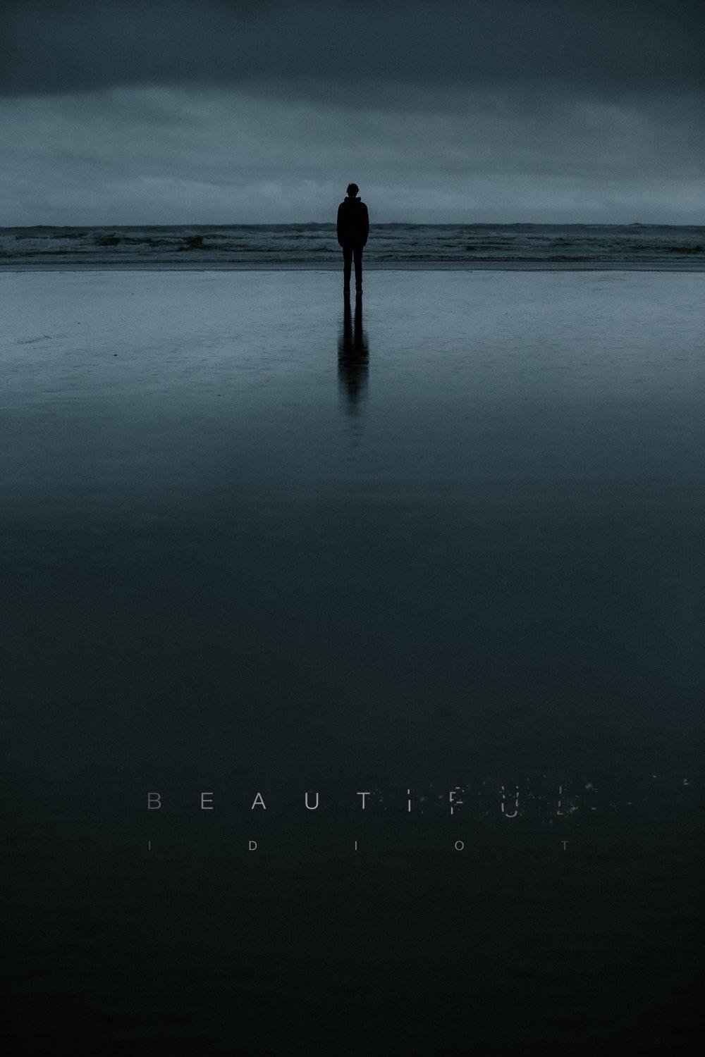 Beautiful Idiot - Bild 1 von 3