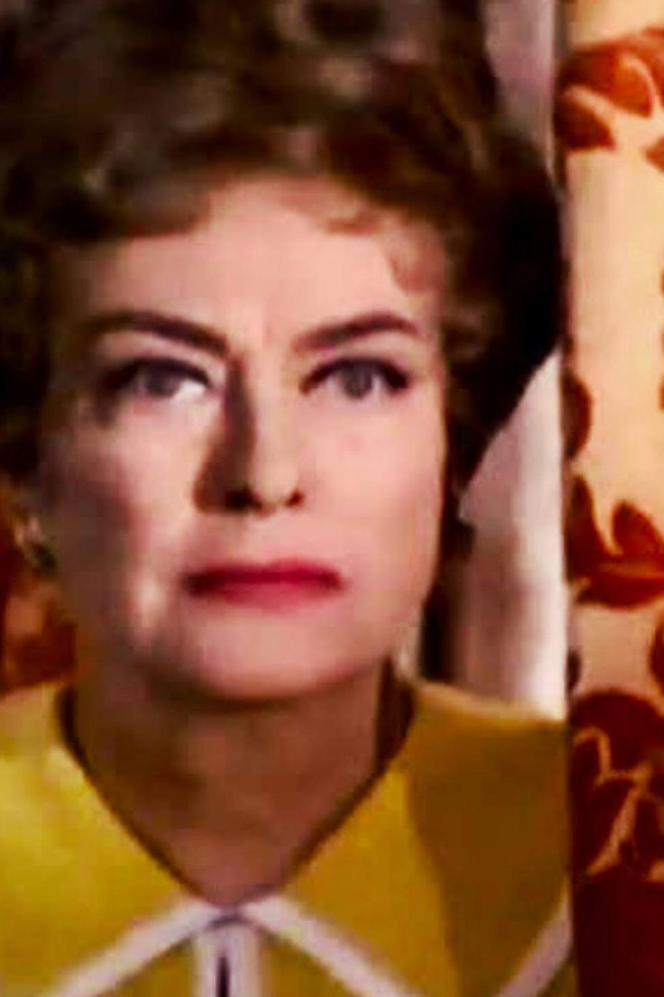 Dear Joan: We're Going to Scare You to Death - Bild 1 von 5