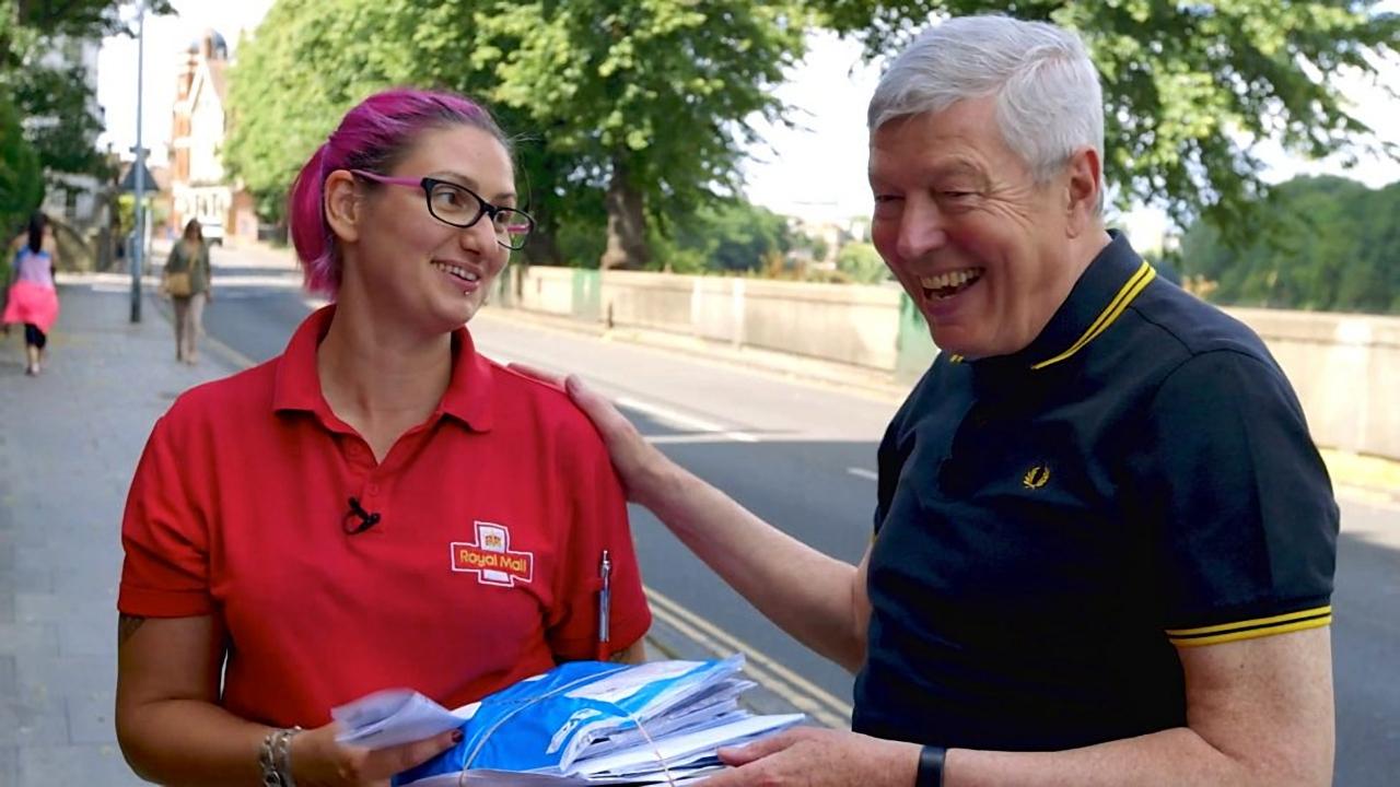 Alan Johnson: The Post Office and Me - Bild 1 von 3
