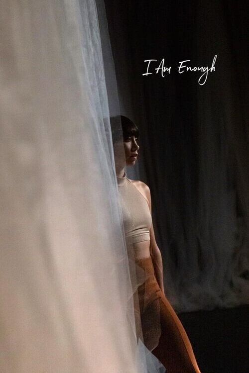 I Am Enough - Bild 1 von 3