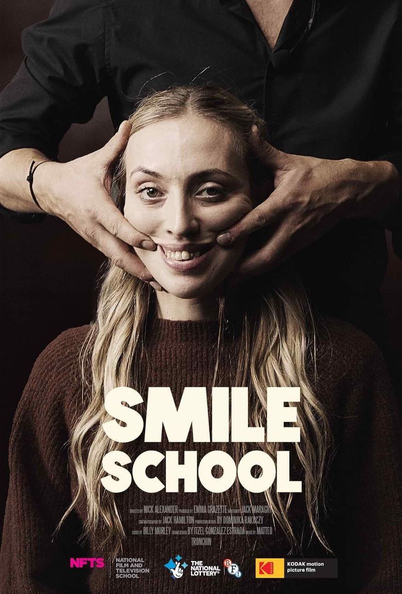 Smile School - Bild 1 von 3