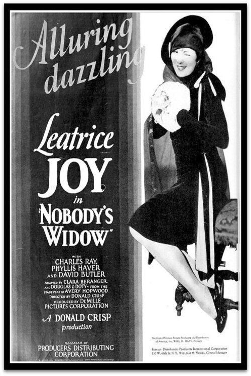 Nobody's Widow - Bild 1 von 3