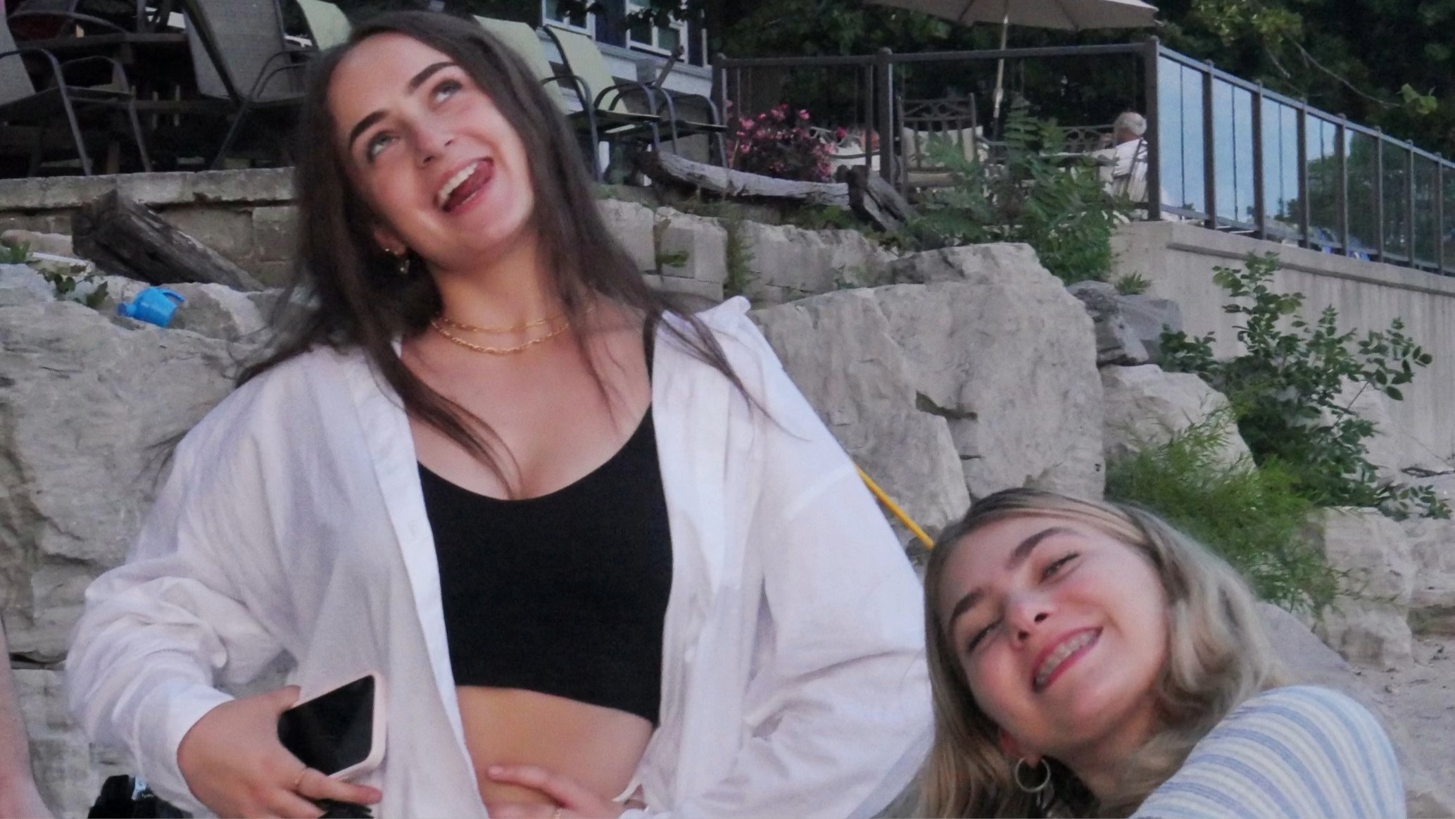 Thumbnail 2 von 3