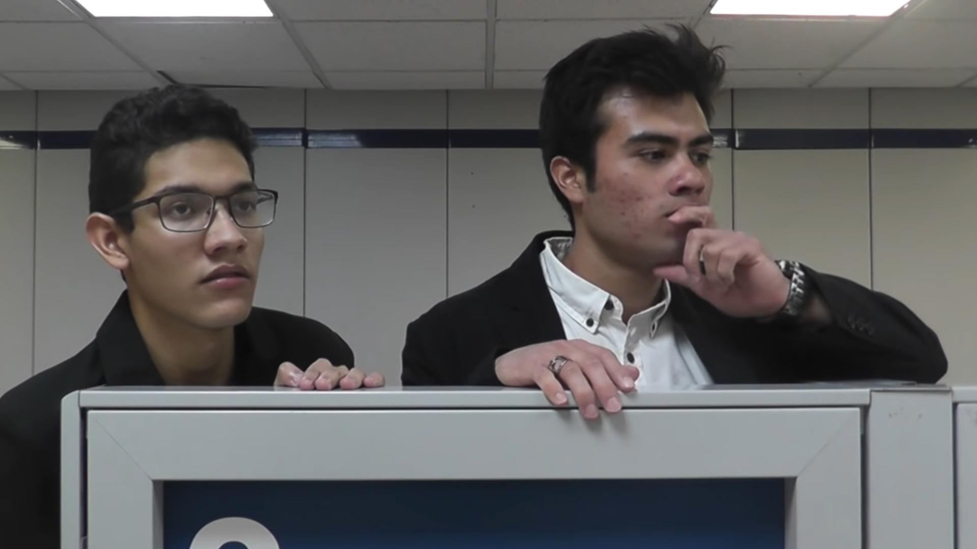 Thumbnail 2 von 3