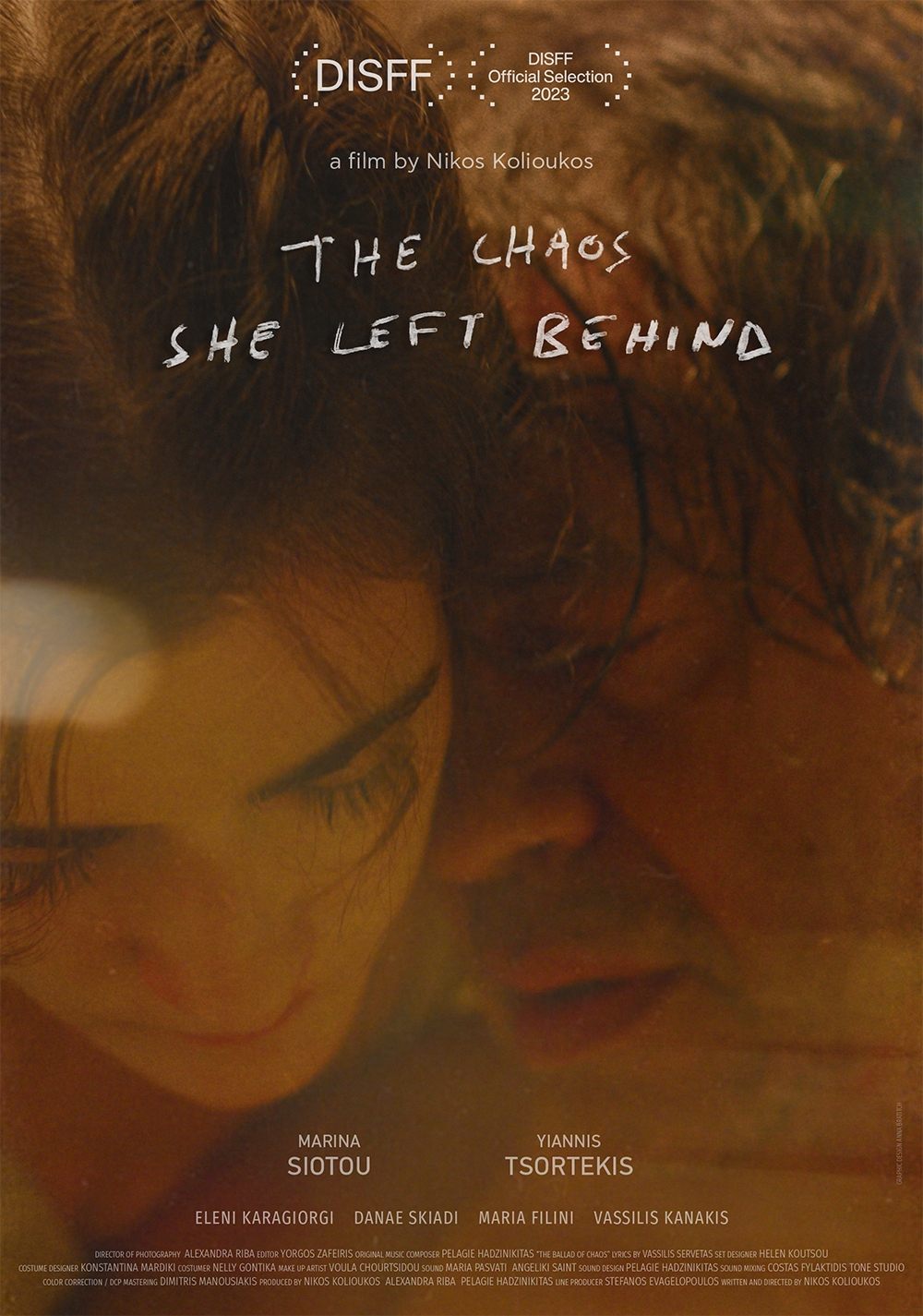 The Chaos She Left Behind - Bild 1 von 4