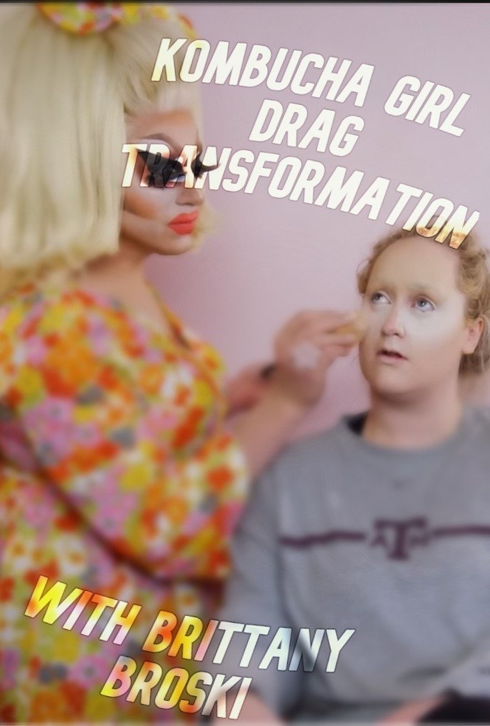 Kombucha Girl Drag Transformation with Brittany Broski - Bild 1 von 2