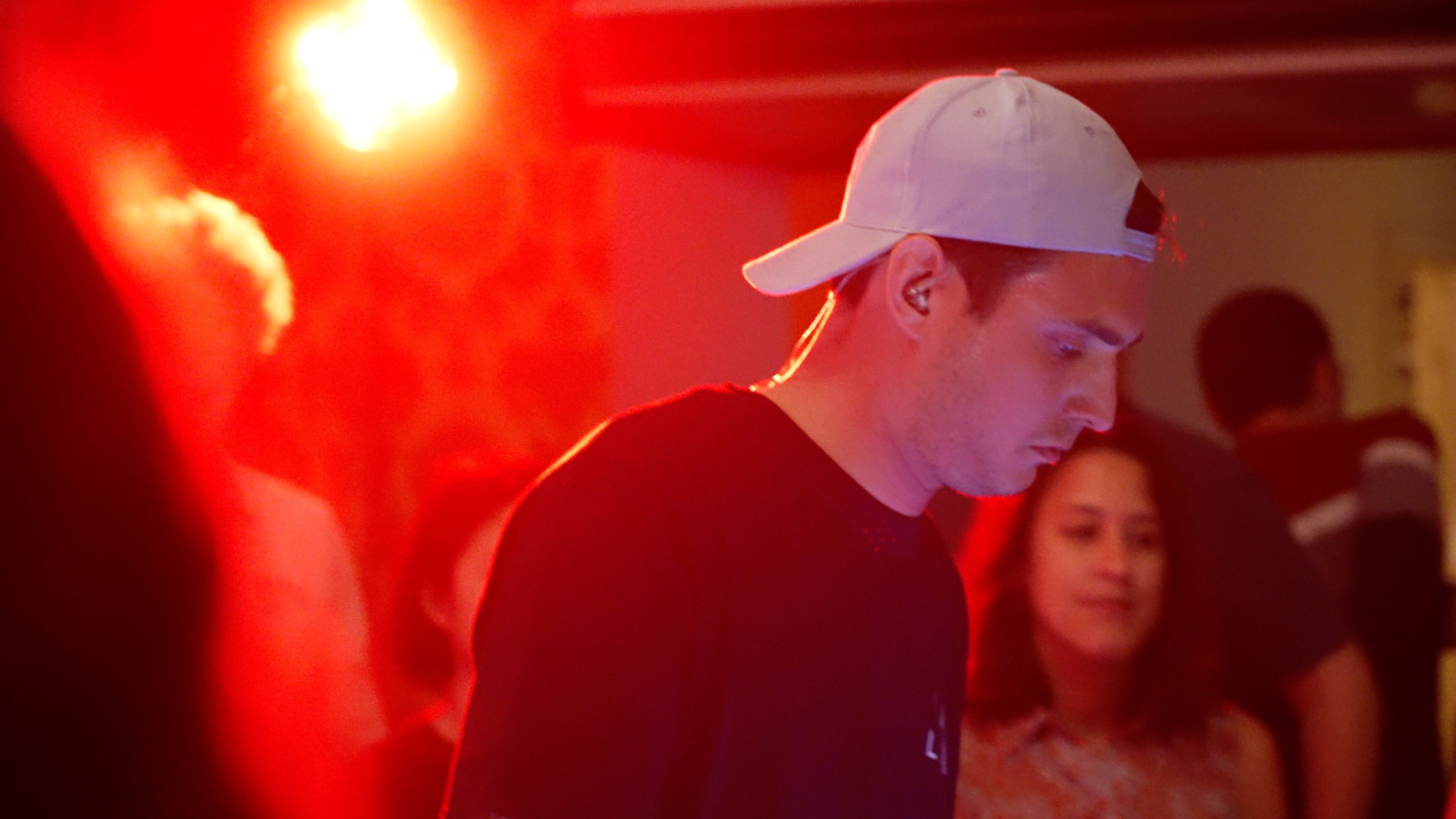 Thumbnail 2 von 3