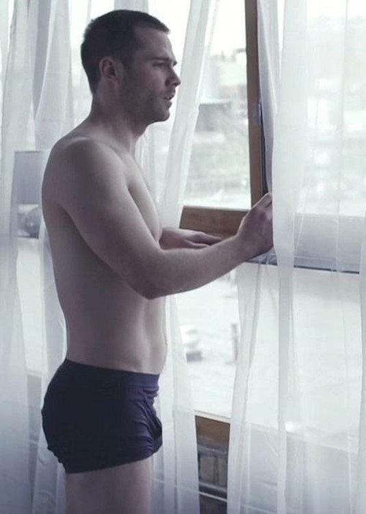 Erection - Bild 1 von 3