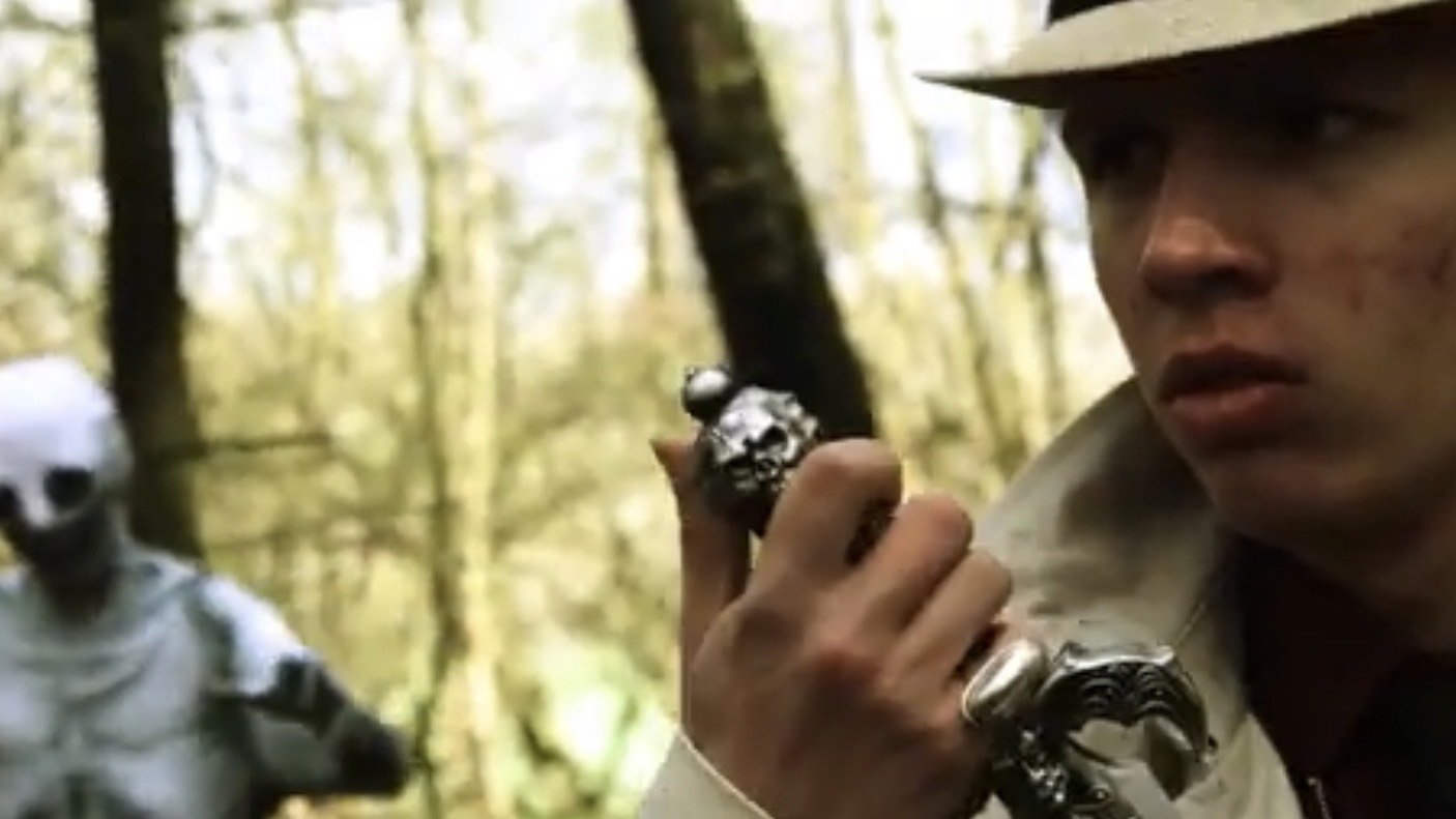 Thumbnail 2 von 3