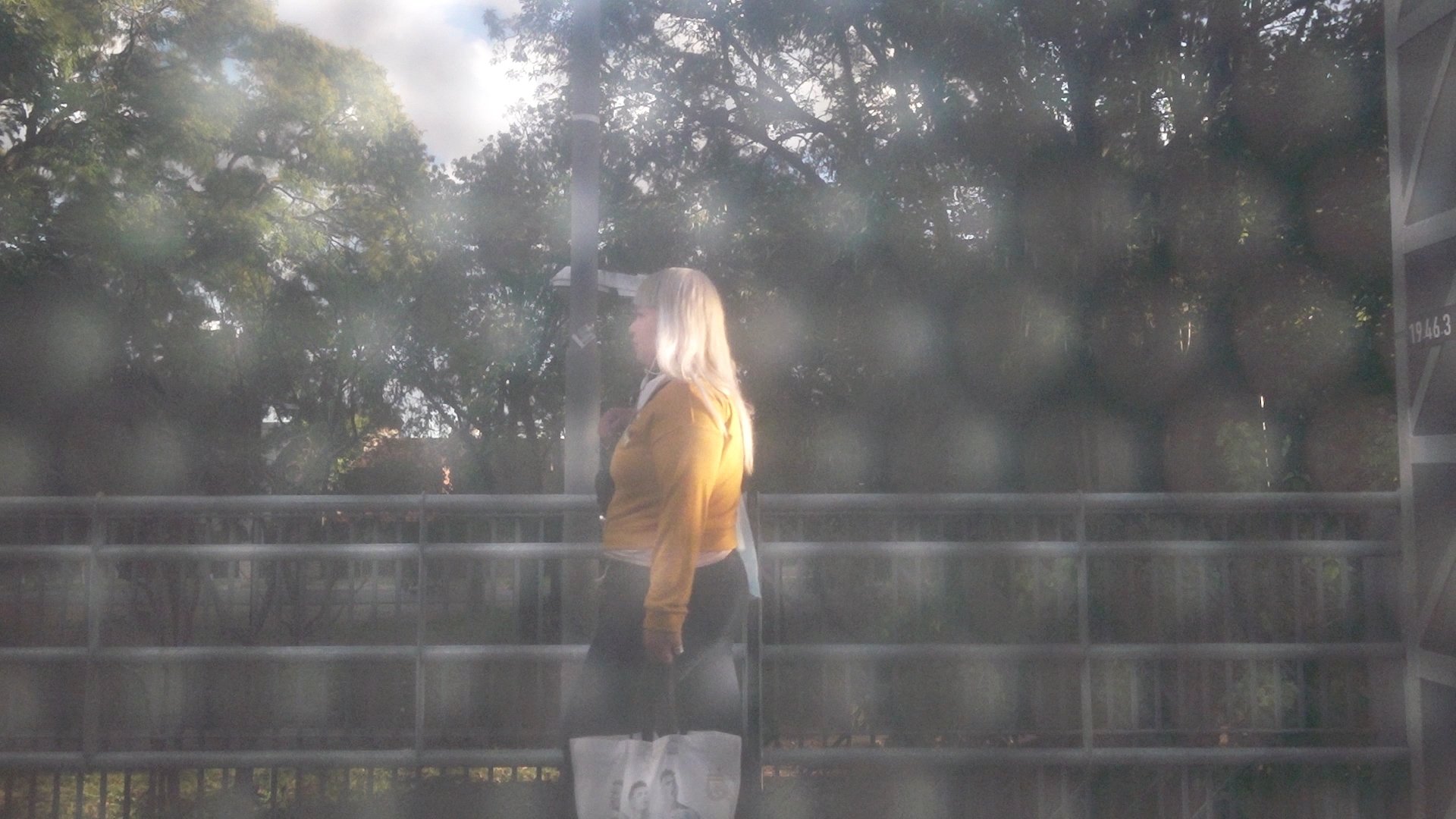 Thumbnail 2 von 3