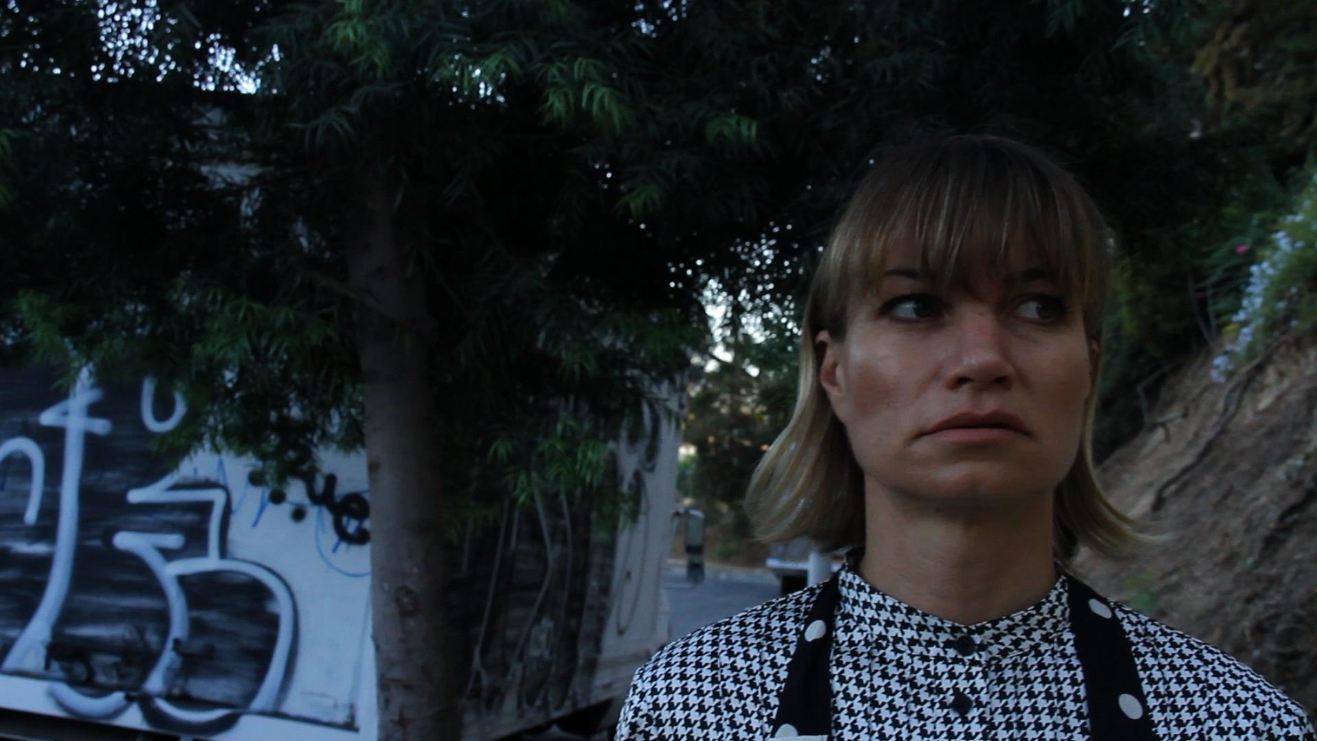 Thumbnail 2 von 3